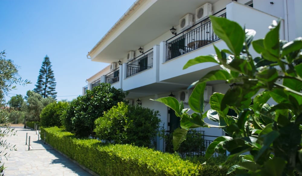 Chandris Apartments