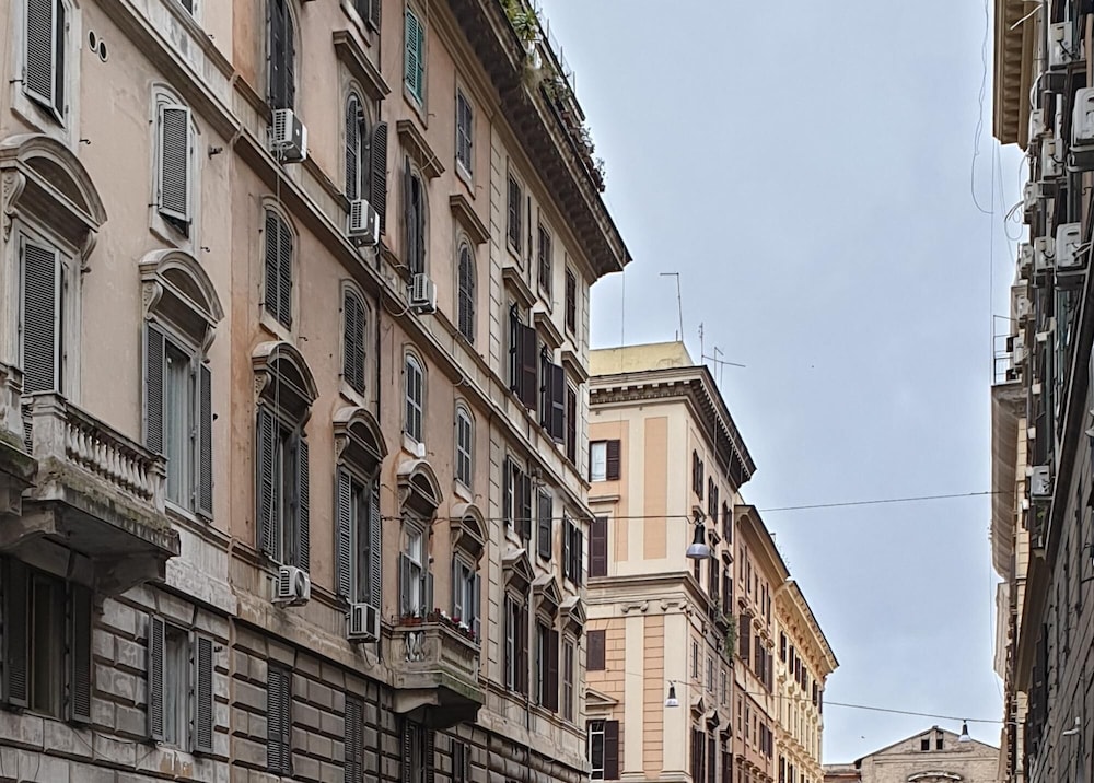 Cozy and Comfy Apartment at Esquilino