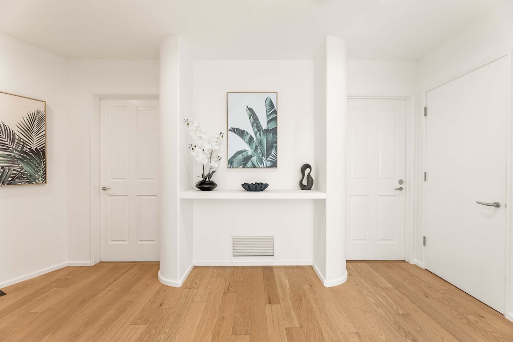 Allura Hollywood Hills LA s Most Incredible Views