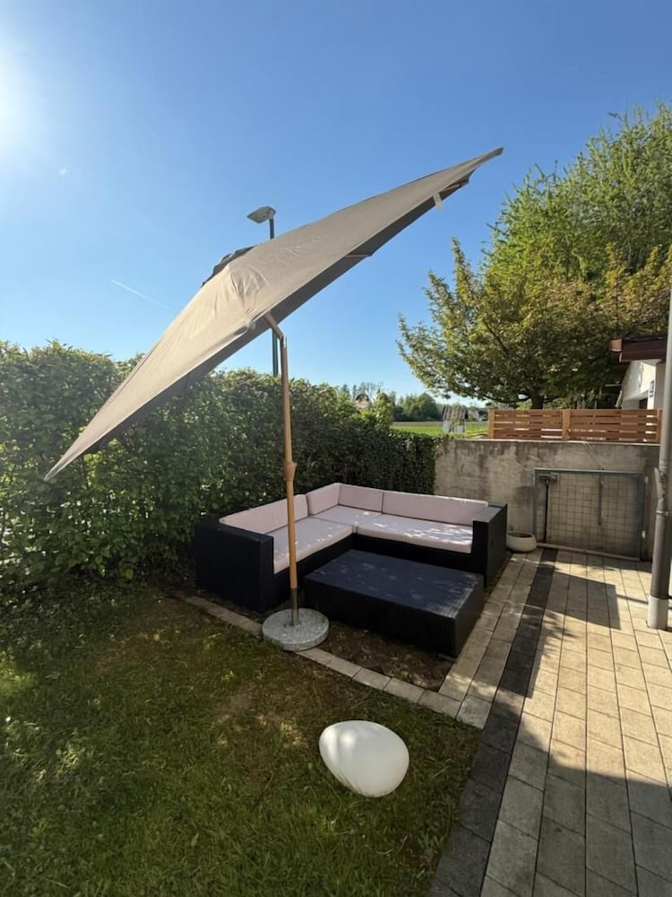Cozy Apartment Salzburg, 50 m2, With Garden, Terrace, own Entrance, Free Parking