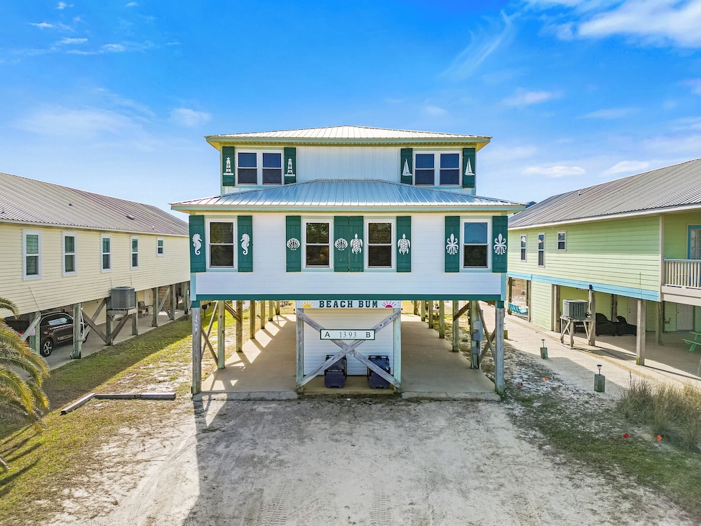 Beach Bum by Southern Vacation Rentals