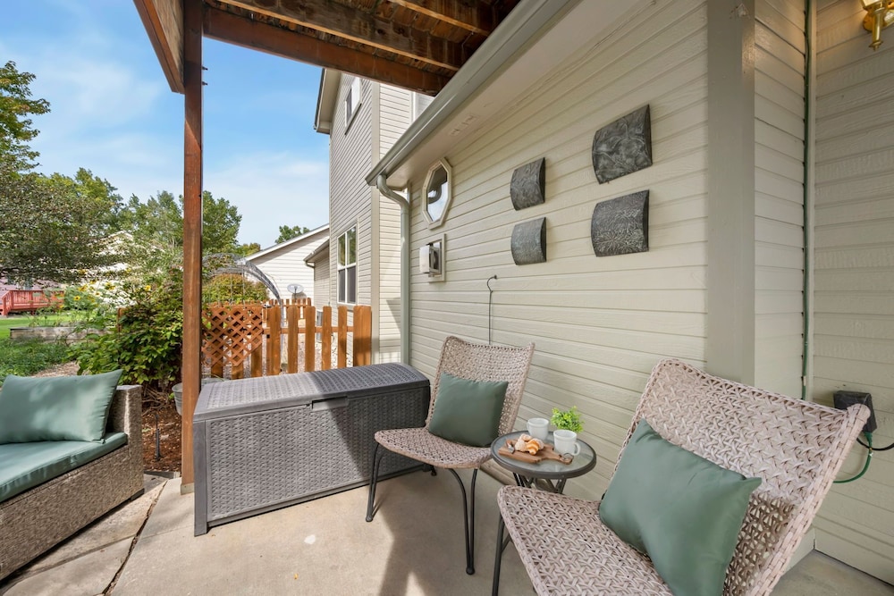 Shady Grove 4 King Beds, Dog Run & Outdoor Fun