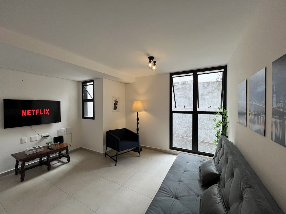Casa com 2 suítes AC Higienópolis