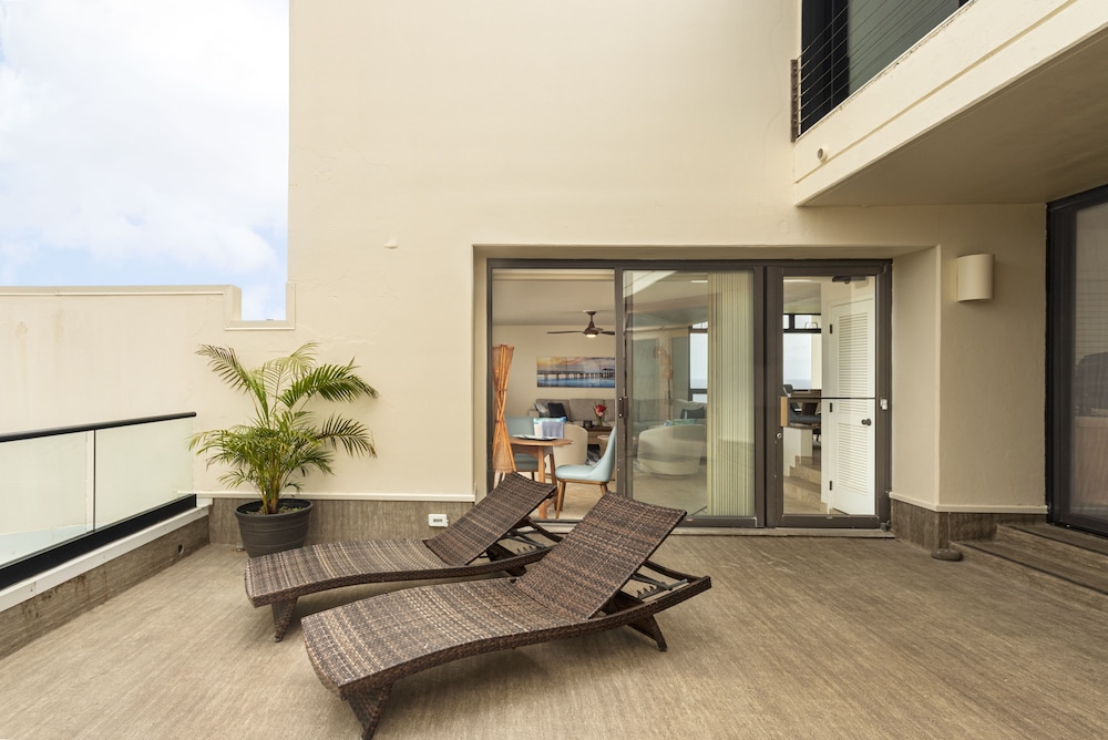 Puu Poa 312 2 Bedroom Condo