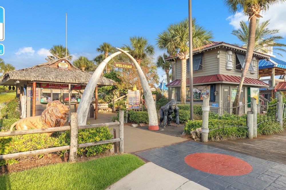 Seafoam Beautiful 3BR Home With Heated Private Pool - 4 Min Walk to Beach!