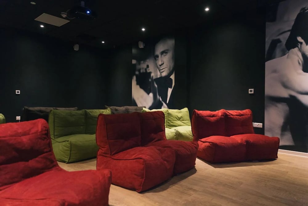Student Only Picturehouse Apartments