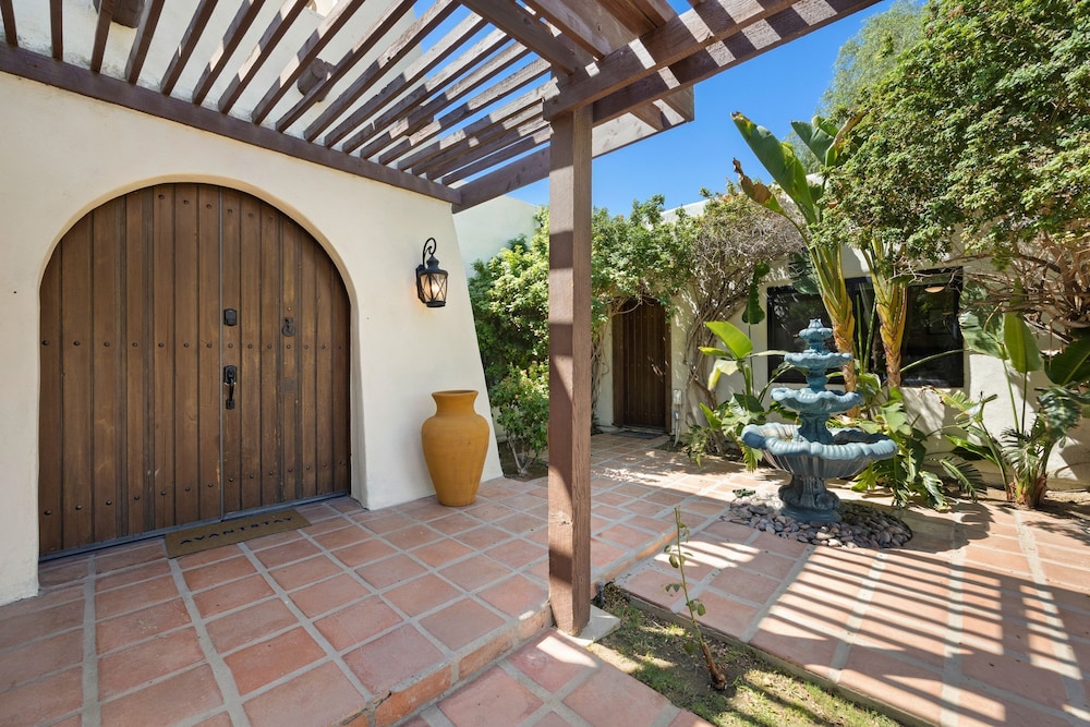Starlight Estate by Avantstay 20 People Architectual Mansion w Pool Tennis Court Game Room