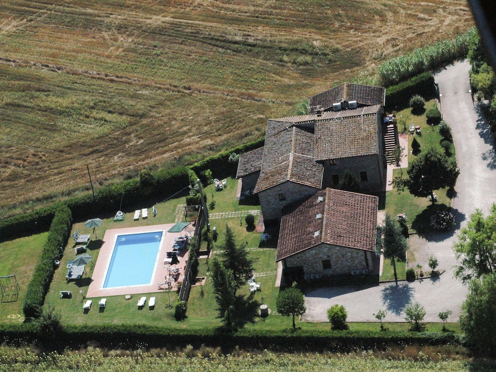 Holiday Home in Magione Near Lake Trasimeno photo 3