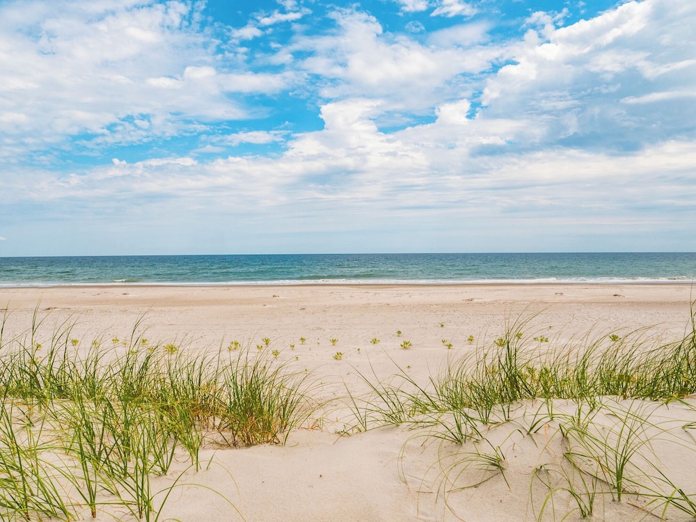 Loony Dunes by Topsail Realty