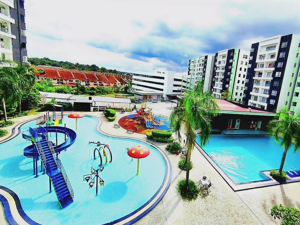 Ipoh Manhattan Free Waterpark 3BR 8pax Family Suite Mha308 by City Home Empire