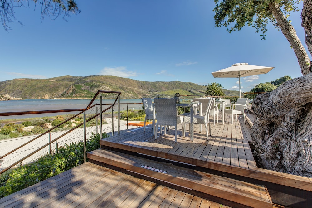 Amanzi Island Boutique Hotel