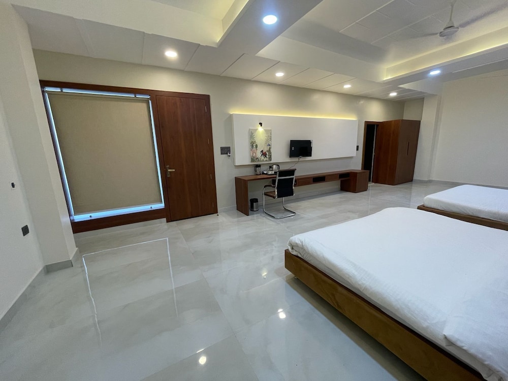 The Kedar Resort