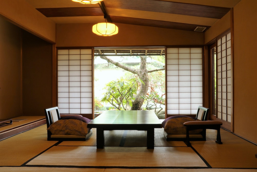 Atami Sekitei