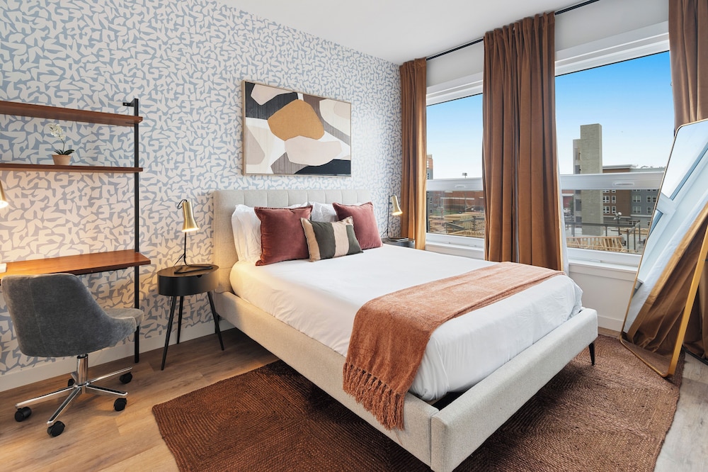 Luxury Apartments by Hyatus at Boston Everett