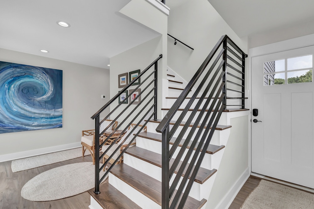 Oceanwatch Cottage by Topsail Realty