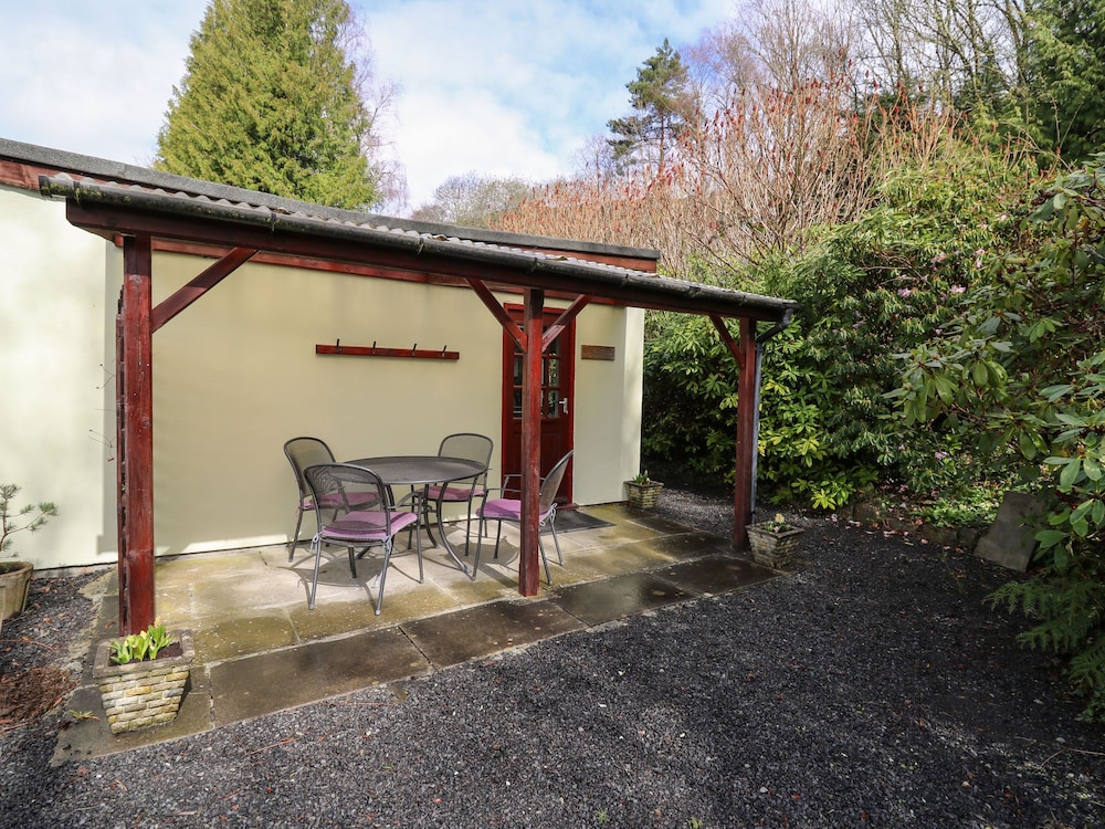 Salmon Cottage view 2