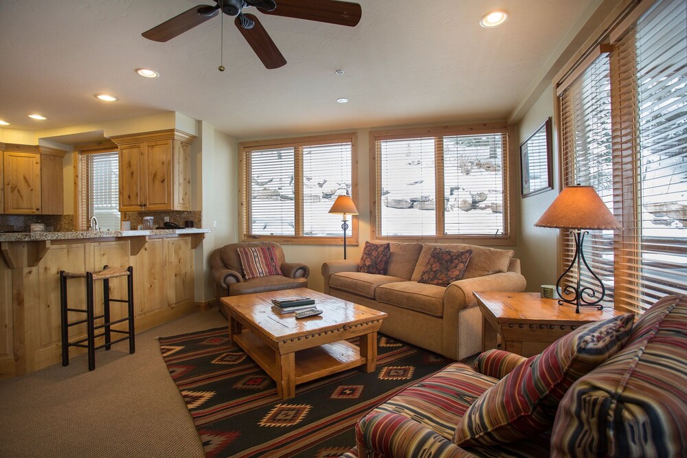 Trail's End Lodge at Deer Valley Resort - One Bedroom Residence with Spa #204 1 Condo