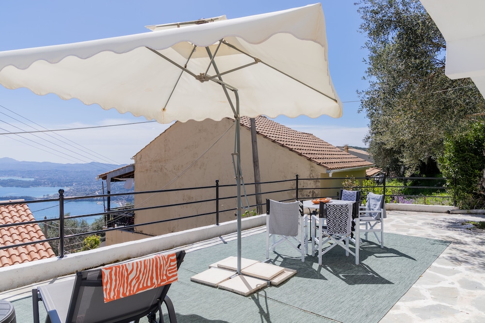 Villa Luminosa by Corfuescapes