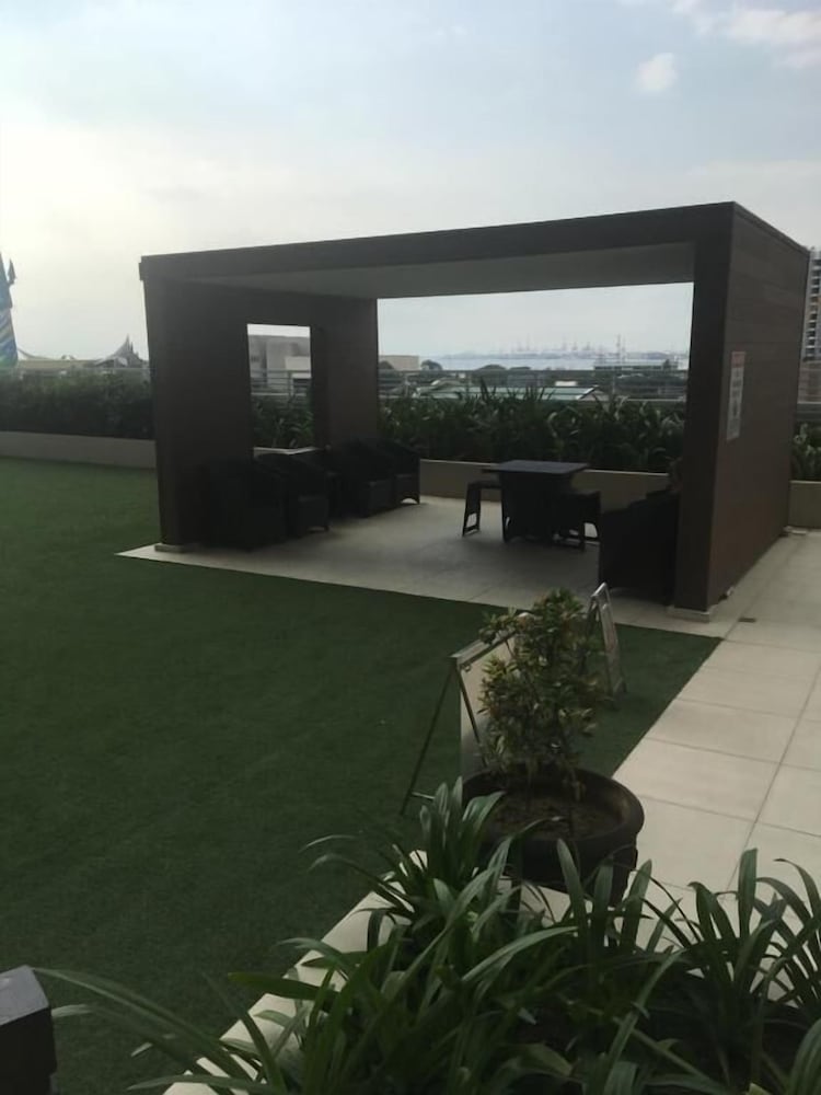 MaxStays Max View at Breeze Residences