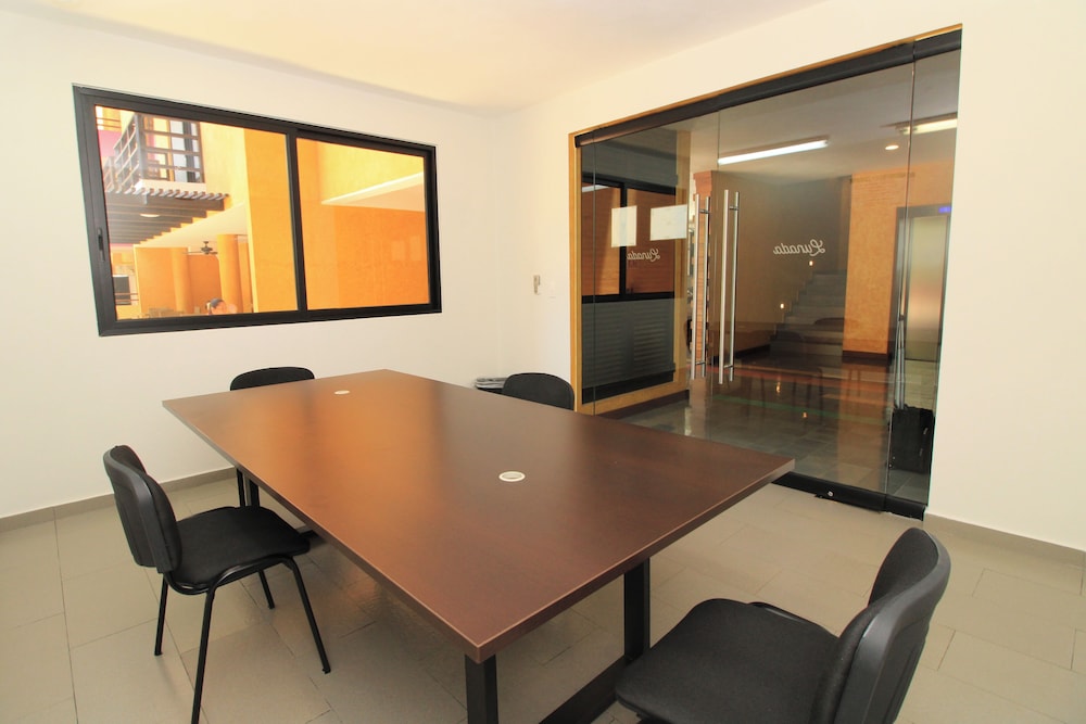 Lunada Bright Stay with Rooftop