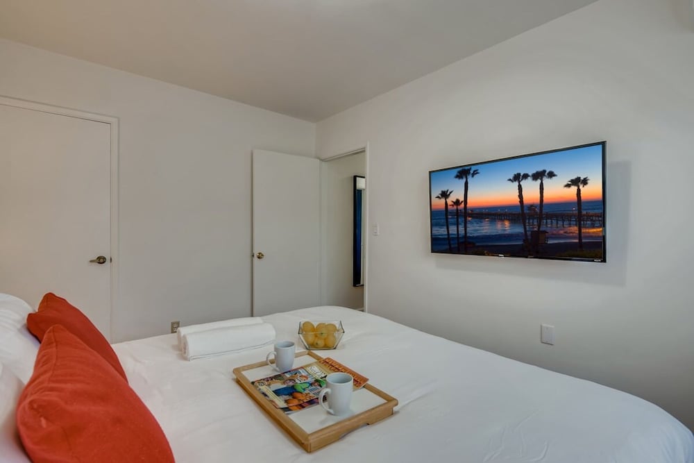 Walk To Beach 2BR Top Location - AA
