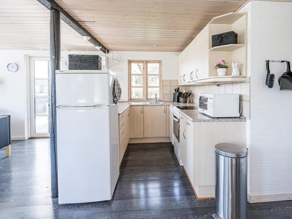 6 Person Holiday Home in Tarm