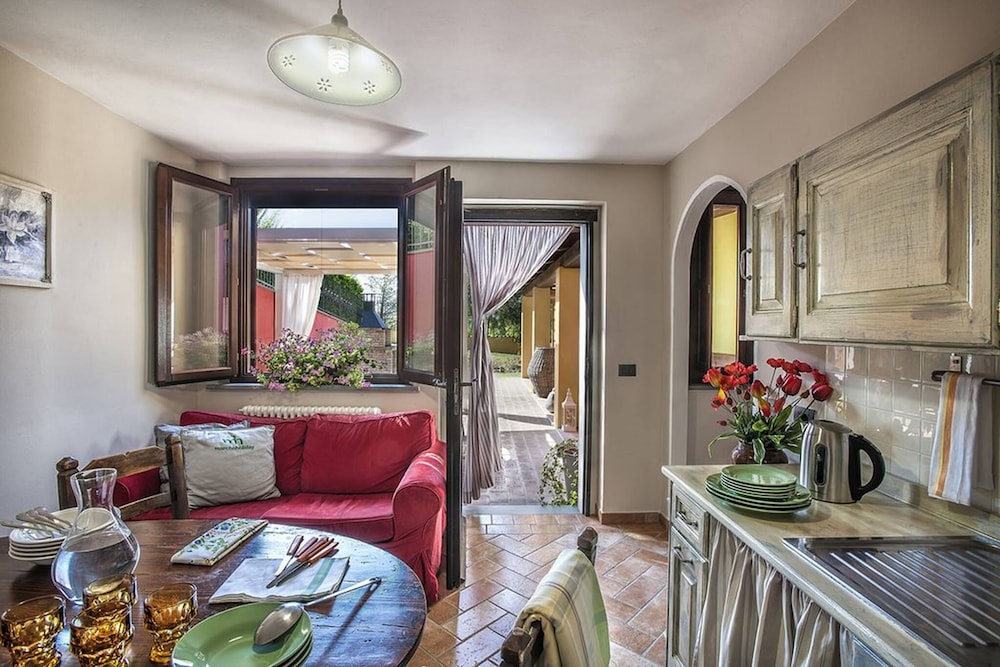 Casale Degli Ulivi 12 by Marche Holiday Villas