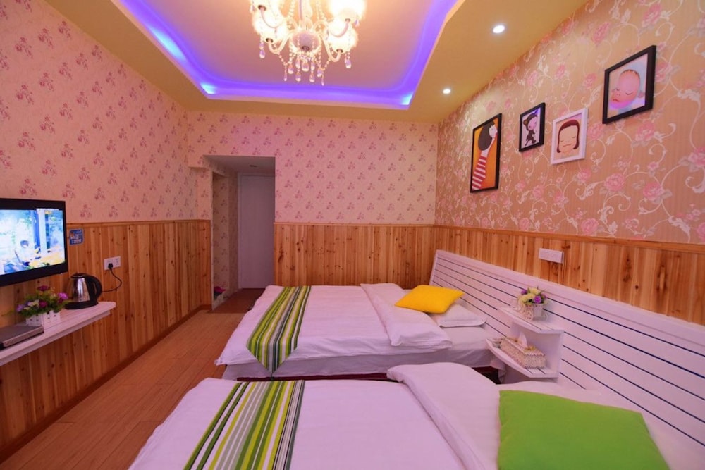 Wuzhen HE & SHE Inn