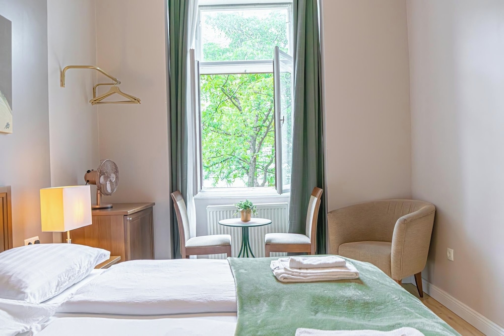 Group Stay Mariahilfer Apartment Hotel