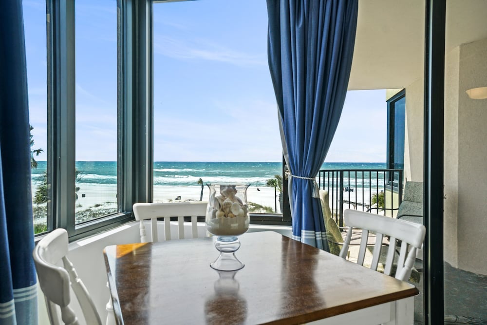 Sunbird Beach Resort By PHG