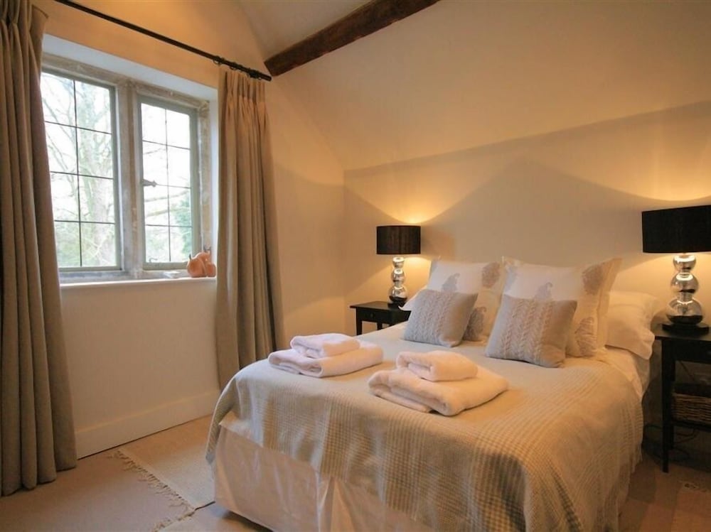 Hillside Cottage view 5