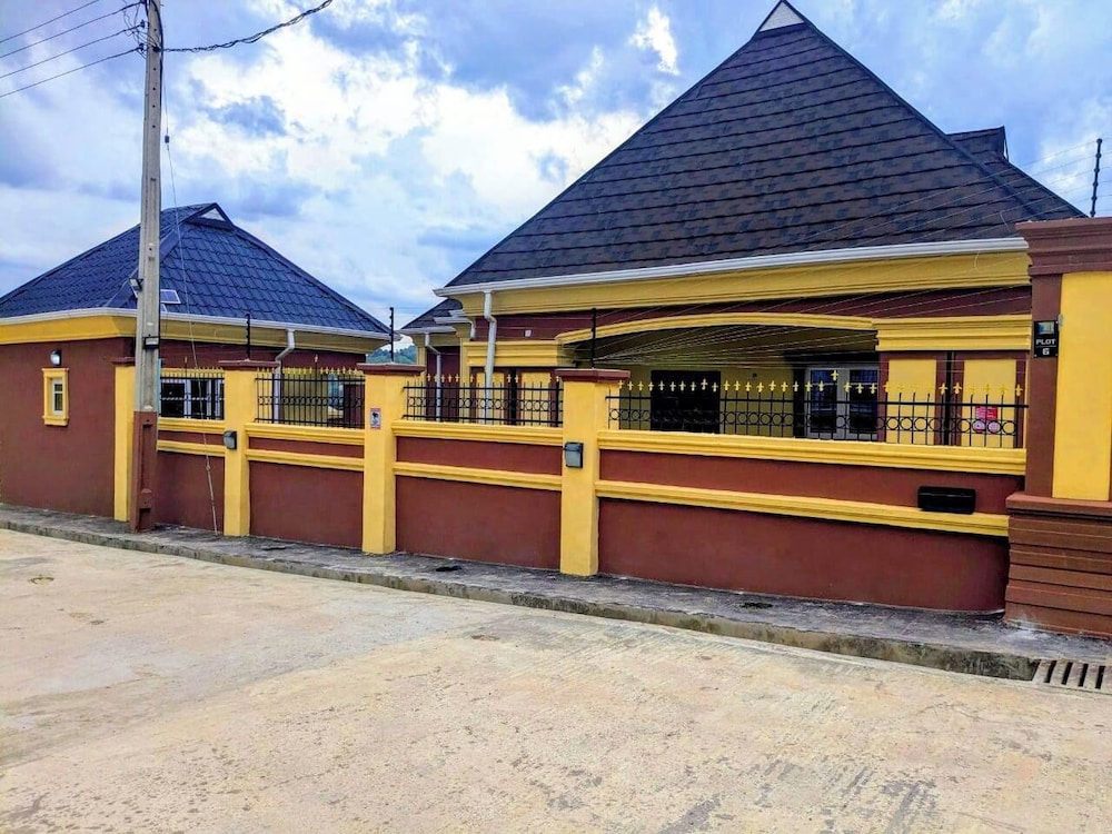 Evergreen Unique Serviced Apartment