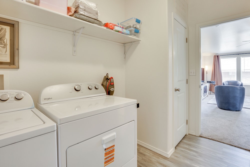 1 Mi to Main Street: Cozy Retreat in Portales