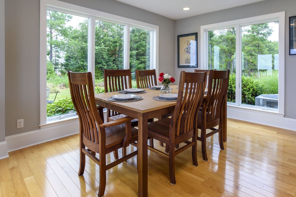 Bayfront Gem w/ Amazing Water Views + Pond!