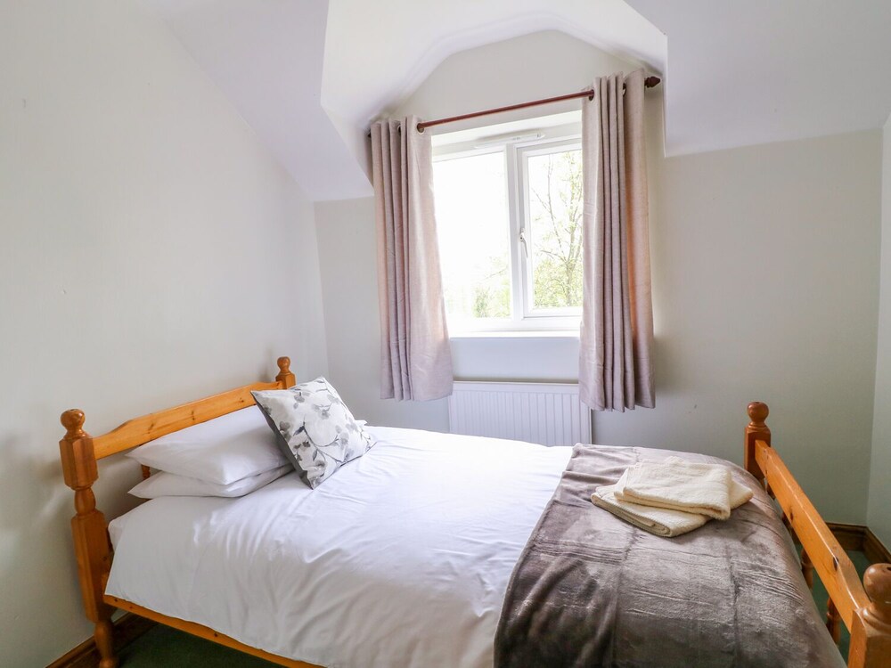 Cherry Tree Cottage view 5