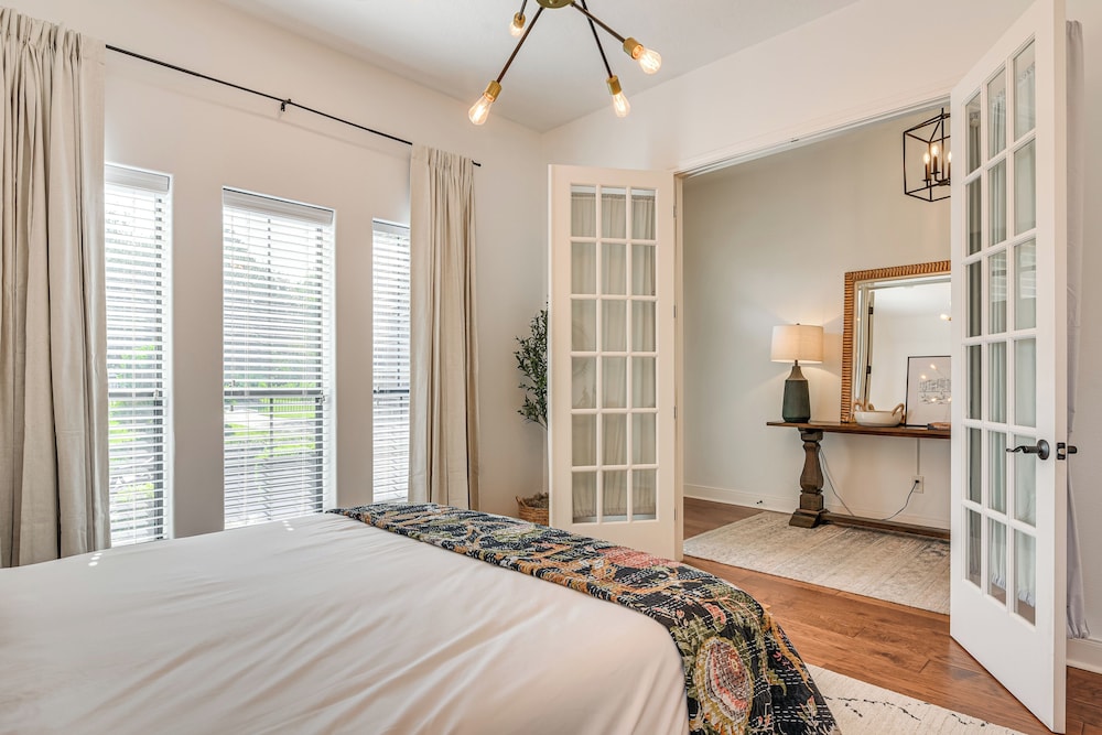 Pool & Hot Tub: Family-friendly Houston Area Home!