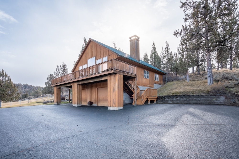 Tailwinds Farm, Secluded On The River, Amazing Views 4 Bedroom Home by RedAwning view 4
