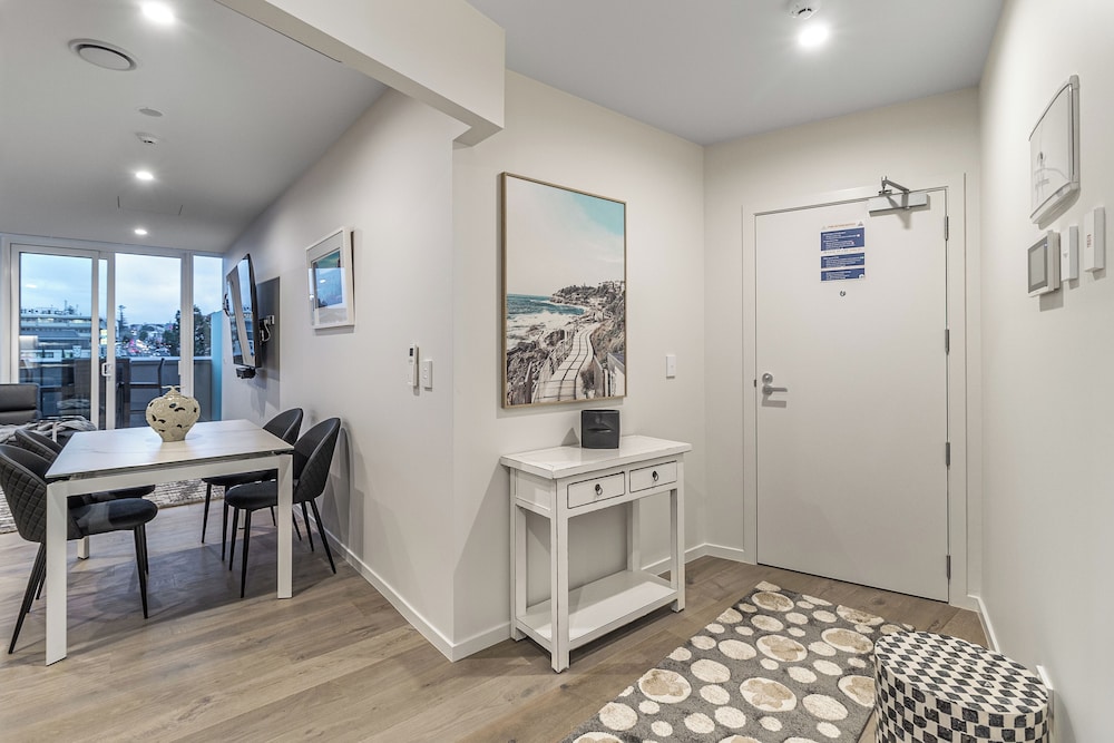 Modern 2BR Penthouse for Families by Zodiak Stays