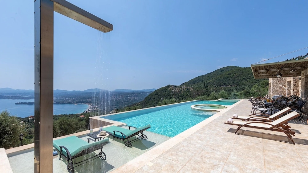 Villa Summer Wine by White Dream Villas