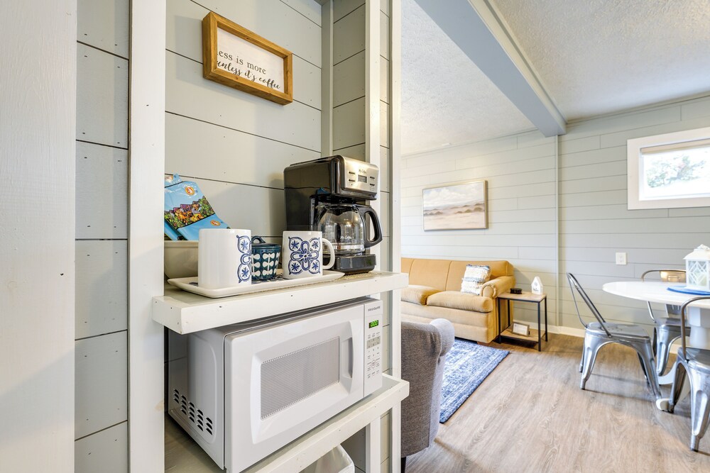 Fish, Boat & Hike On-site: Cape Fair Apartment!
