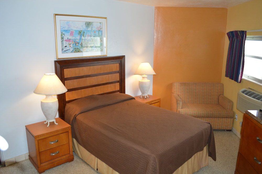 Tropicana Motel Wauchula - Property Image 2