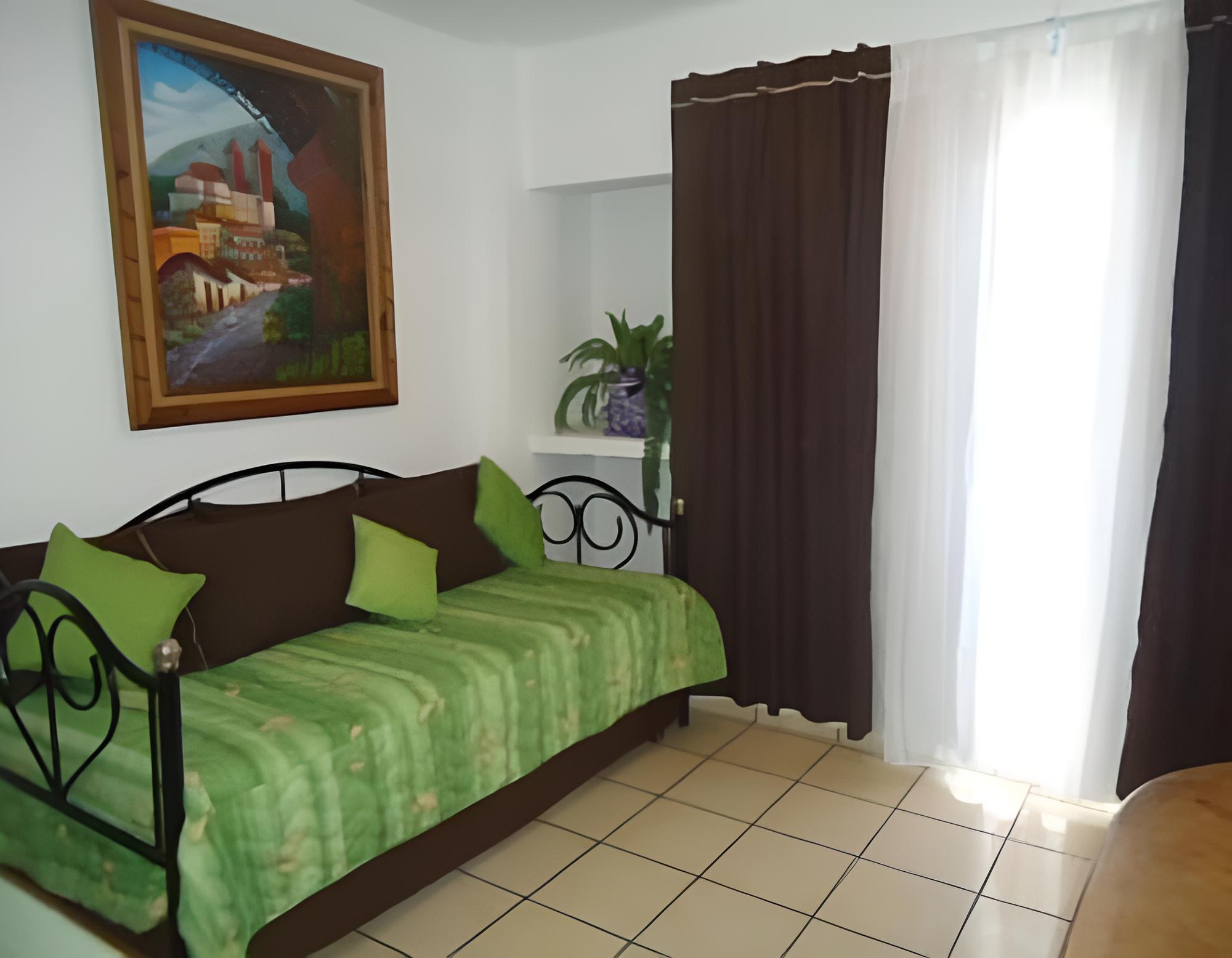 Hotel El Sombrero Suites