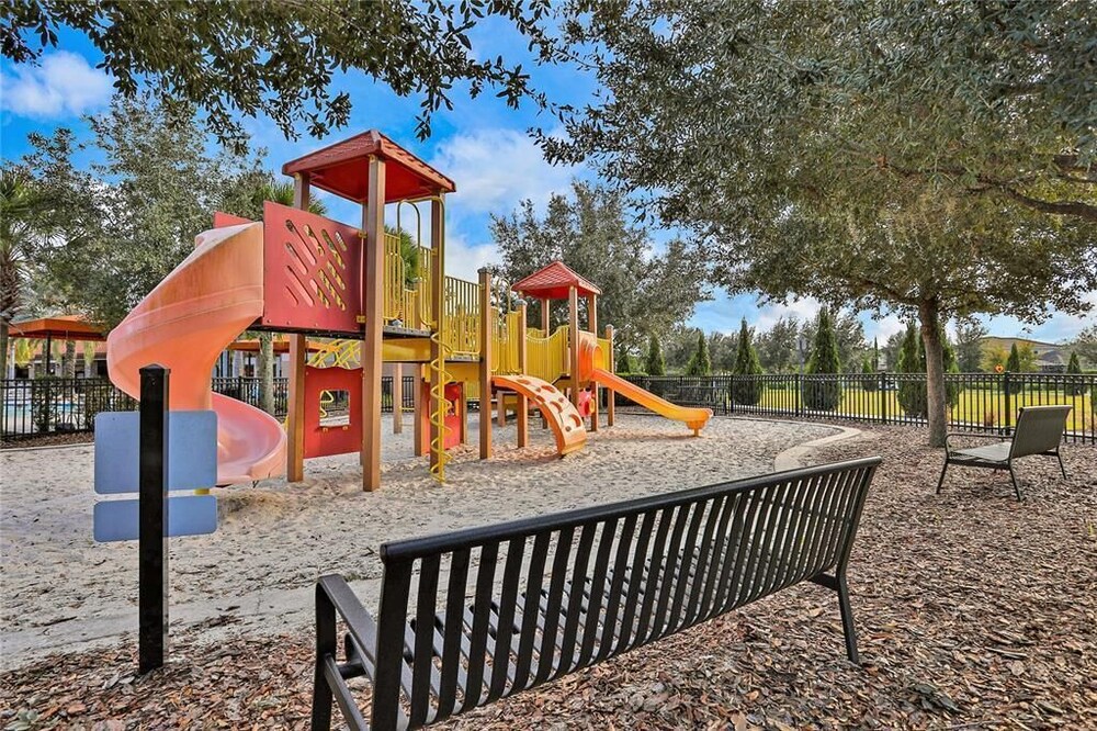Solterra Bliss - Resort Stay for 13 w/ Pool, Hot Tub & Game Room