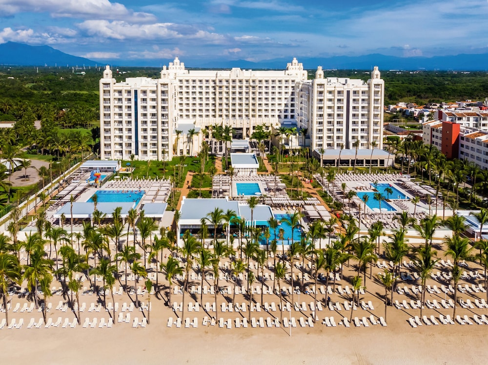 Puerto Vallarta Vacations - Hotel Riu Vallarta - All Inclusive - Property Image 1