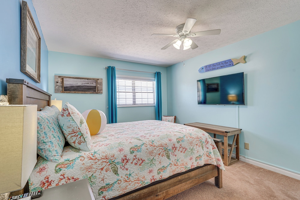 Steps to Sand: Panama City Beach Apartment!