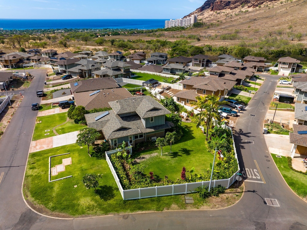 @ Marbella Lane - Pōmaika'i Ocean Love Paradise