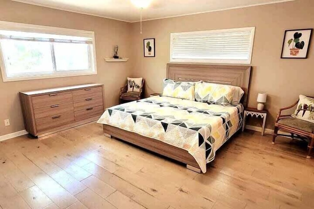 Madre Azul Bay House 3 Bedroom Home