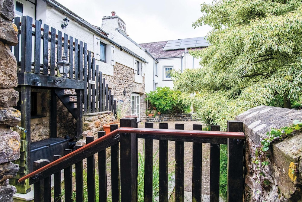 Hall House Estate - 4 Properties- St Florence