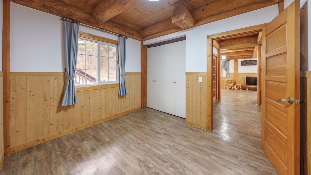 Daecheon Ocean Forest Pension