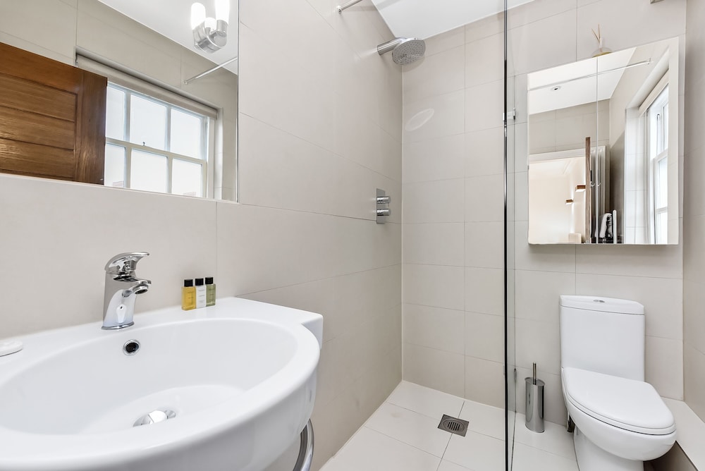 Montagu Square Apartments